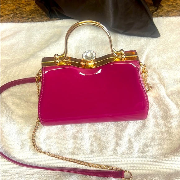 La Terre Handbags - La Terre Magenta Vegan Purse w Detachable  x-body Gold Chain Strap, Gem CUTE